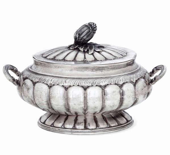 Zuppiera. Argenteria artistica italiana del XX secolo