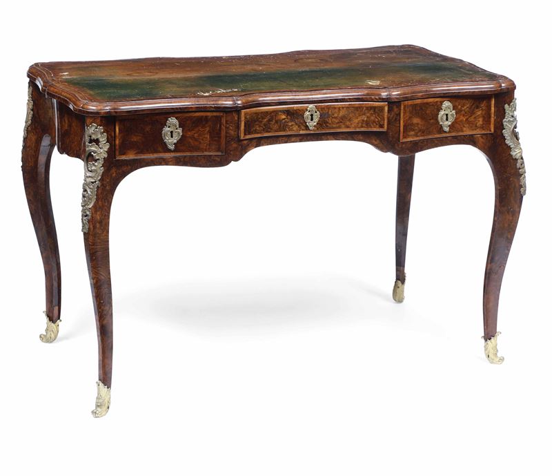 Scrittoio lastronato in radica. Genova XVIII secolo  - Asta Dimore Italiane - Cambi Casa d'Aste