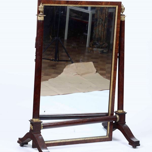 Psiche da terra in legno lastronato. XIX secolo