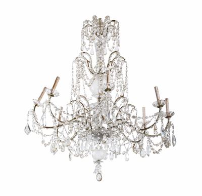 Grande Lampadario a Sei Luci in Metallo e Cristalli. XIX-XX Secolo