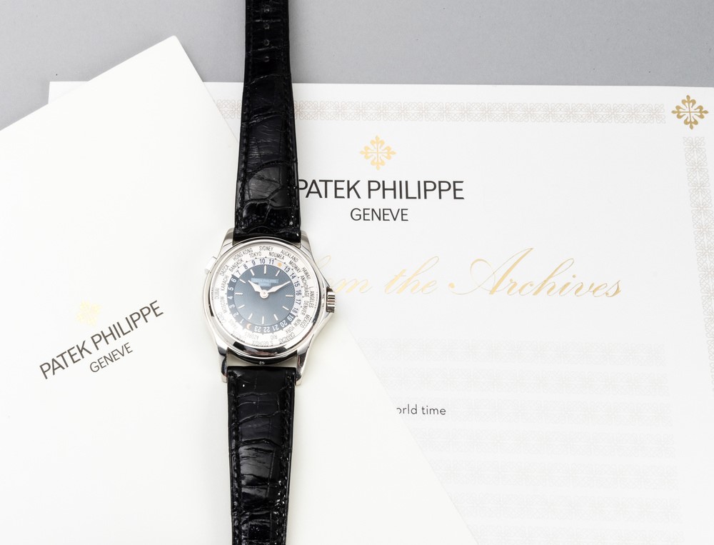 Patek Philippe - Raffinato ed Attraente Worldtime Ref 5110p in Platino 950, Quadrante Azzurro con...