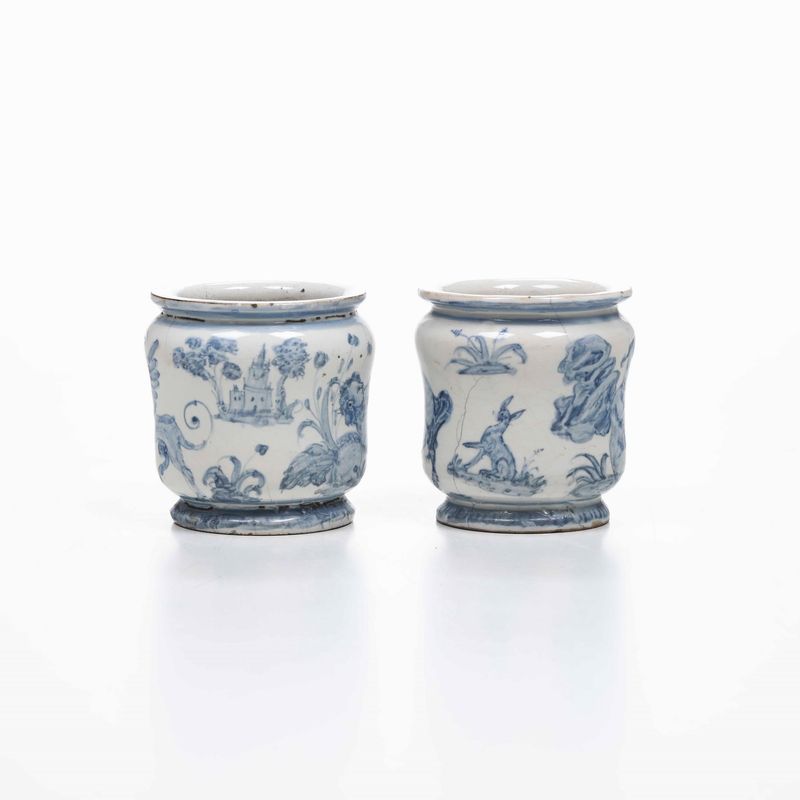 Coppia di Rari Vasetti da Farmaciacastelli, Bottega Pompei o di Carlo Antonio Grue, 1680-1690 Cir...