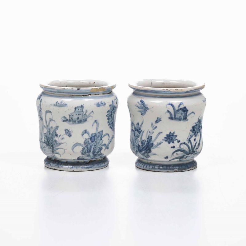 Coppia di Rari Vasetti da Farmaciacastelli, Bottega Pompei o di Carlo Antonio Grue, 1680-1690 Cir...
