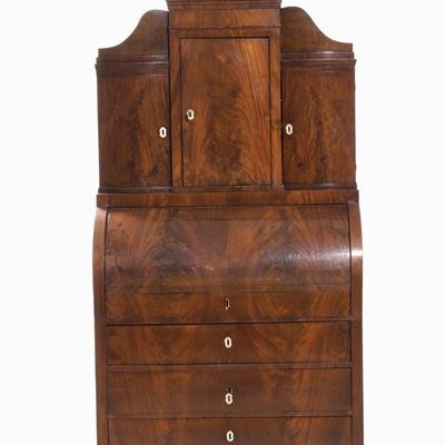 Mobile a Rullo con Alzata in Legno Lastronato. XIX-XX Secolo