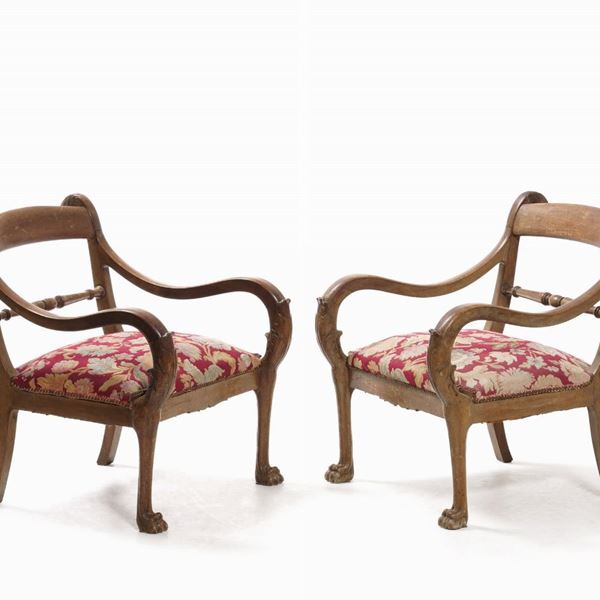 Coppia di poltrone in legno intagliato, XIX secolo