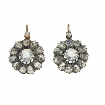 Orecchini con diamanti taglio rosa, montatura in oro giallo 750/1000 ed argento
