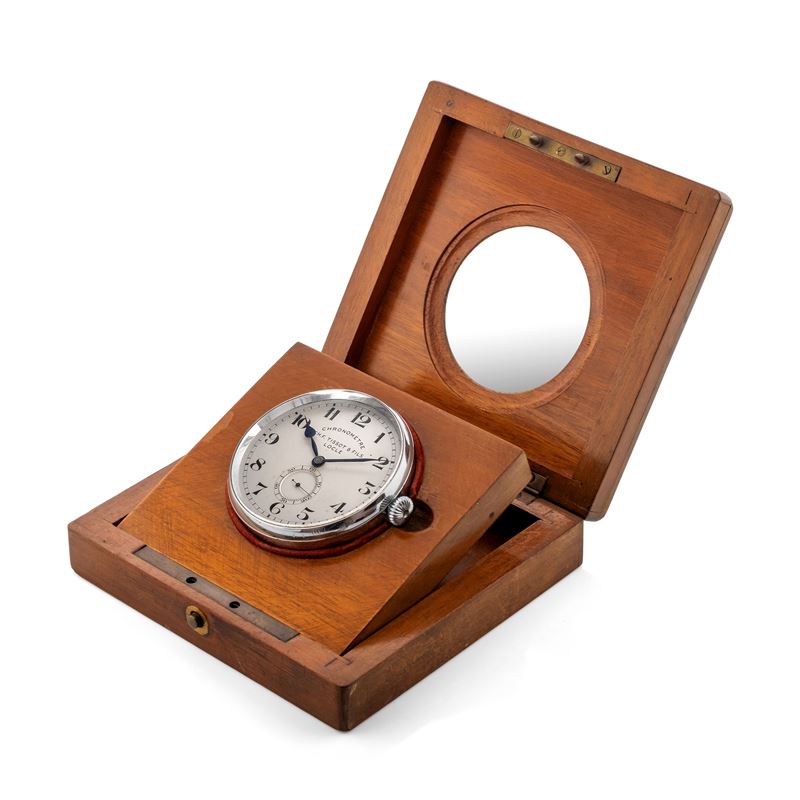 Tissot : Raro orologio espositivo Tissot & Fils carica manuale con fondello a vista dentro scatola di legno  - Asta Orologi da Polso - Cambi Casa d'Aste