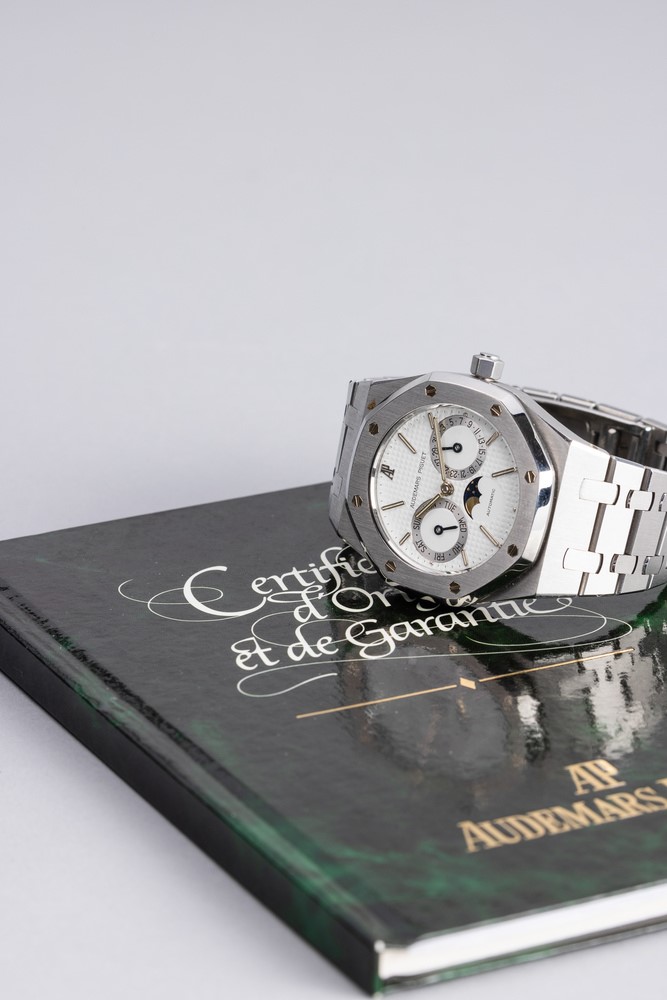 Audemars Piguet - Sportivo ed Elegante Royal Oak Day-date con Fasi Lunari, Automatico Quadrante B...