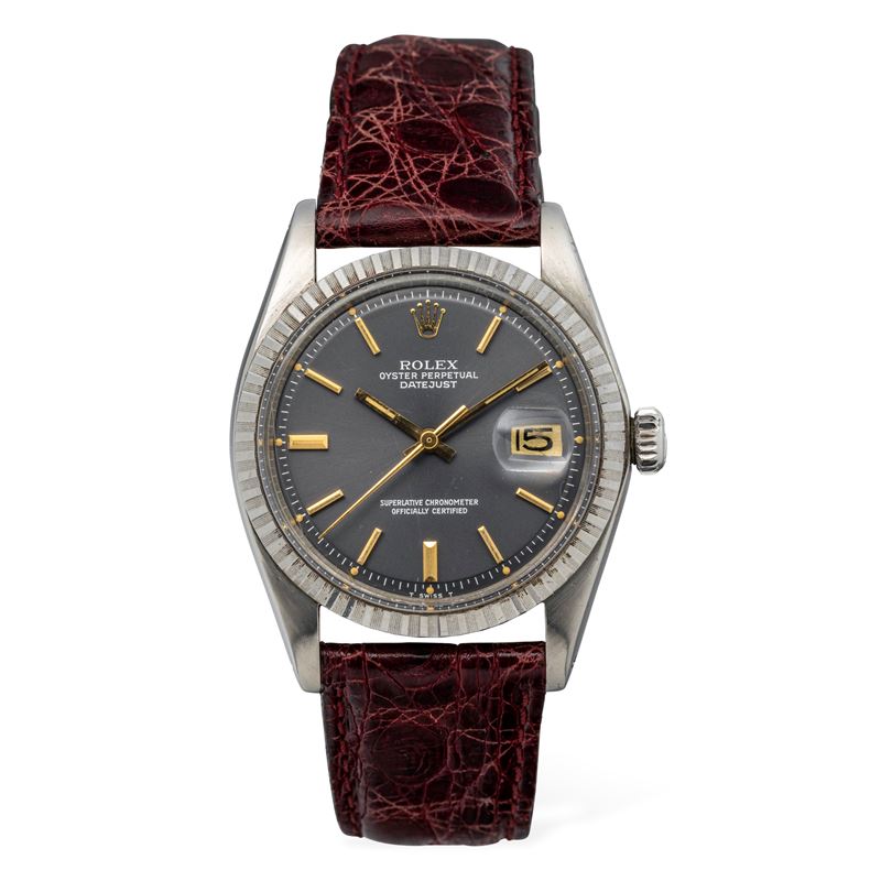 Rolex : Simple and elegant Datejust ref 1603 in steel with Godronata bezel, anthracite grey dial with golden hour markers, automatic movement and date display  - Auction Wrist Watches - Cambi Casa d'Aste