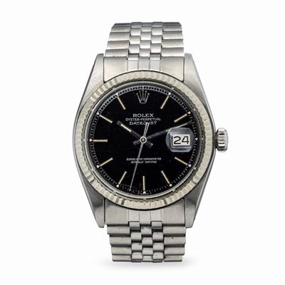 Raffinato Datejust Ref 1603 in Acciaio con Quadrante Nero Lucido Grafica Argento e Datario, Bracc...