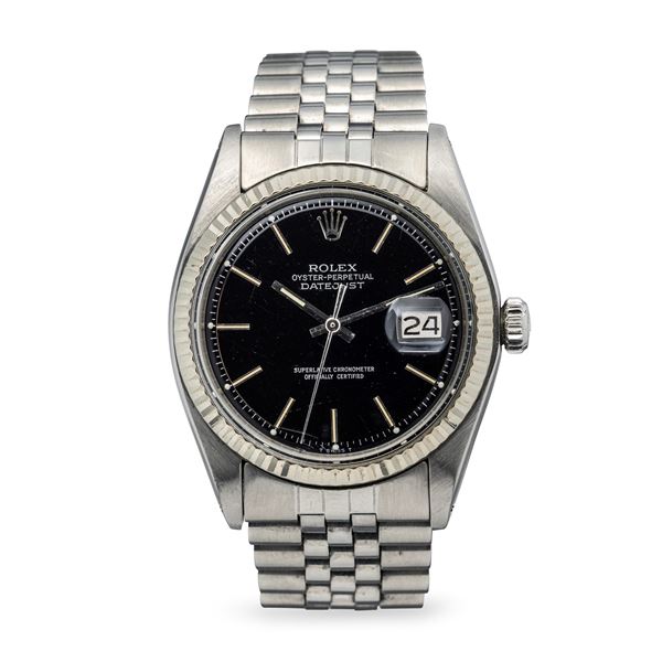 Rolex - Fine steel Datejust ref 1603 with gilt black dial silver writings and date display, Jubilee bracelet