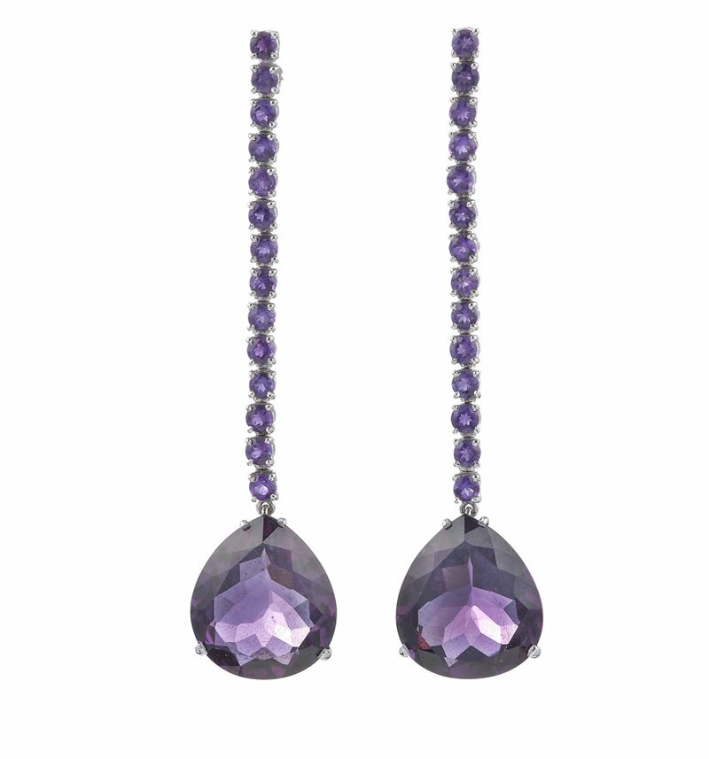 Pair of amethyst and gold earrings  - Auction Jewels - Cambi Casa d'Aste