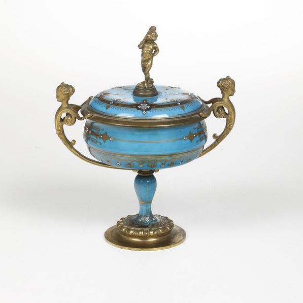 Coppa decorativa, primi del XX secolo.  - Auction Majolica and Porcelain - Cambi Casa d'Aste