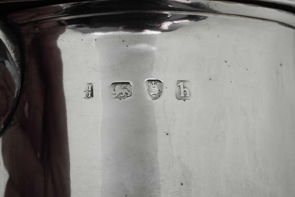 Tankard. Londra 1783. Marchio Dell'argentiere Parziale di Difficile Lettura (james Sutton & James...