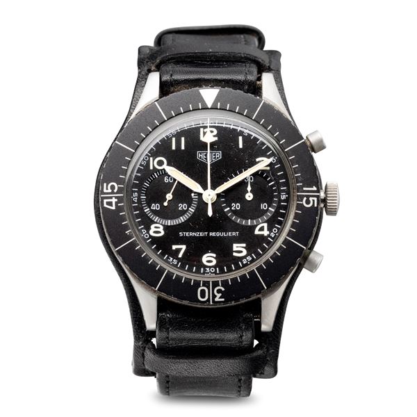 HEUER - Rare and important Bund "Sterneitz Reguliert" in steel, chronograph with two counters return in flight, shiny black dial with luminous Arabic numerals and original leather strap