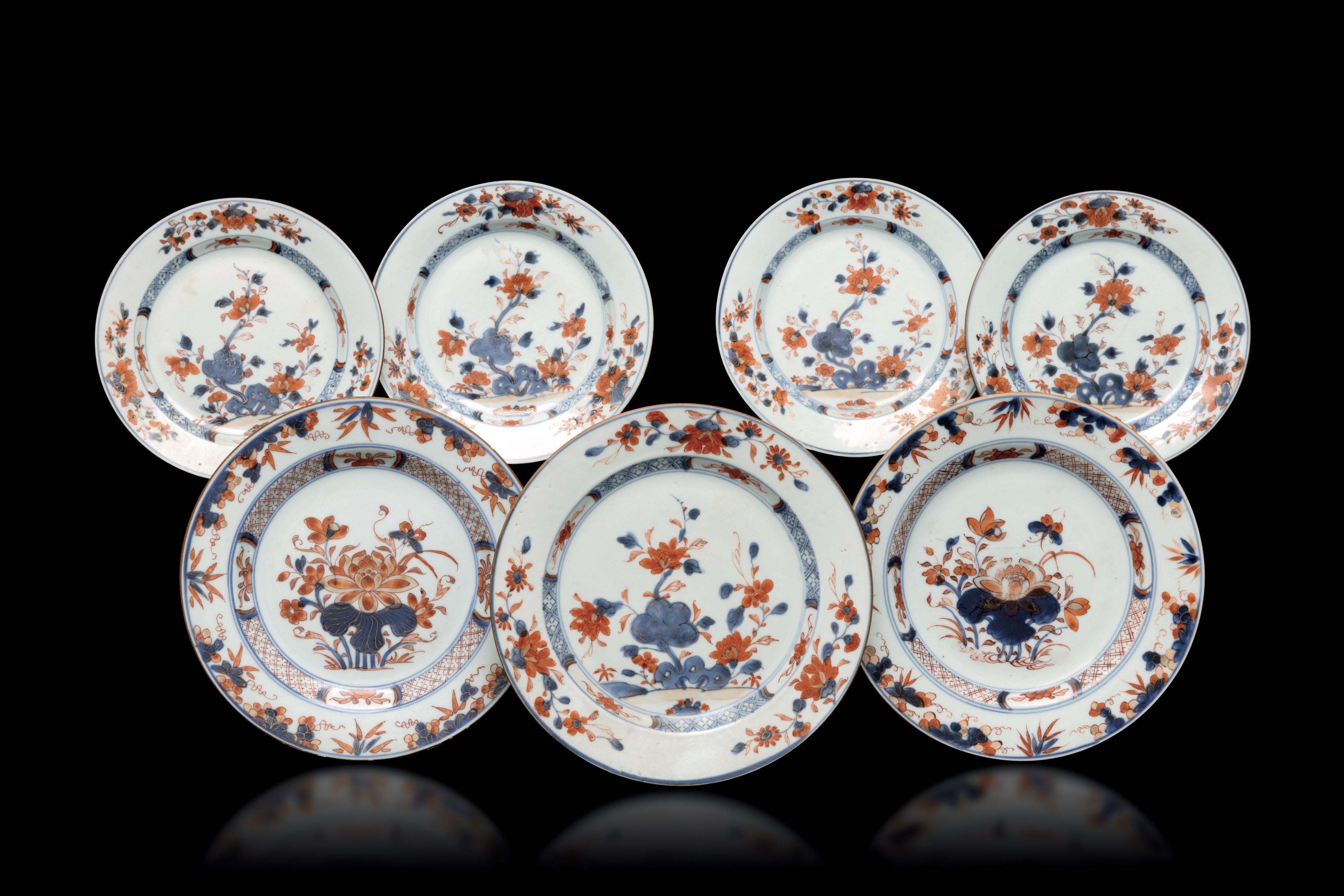 Collezione di Ventuno Piatti, 3 Piatti Famiglia Rosa e 18 Piatti Stile Imari, Cina, XVIII Secolo