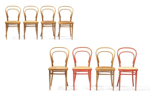 Insieme di otto sedie in legno curvato. XX secolo
