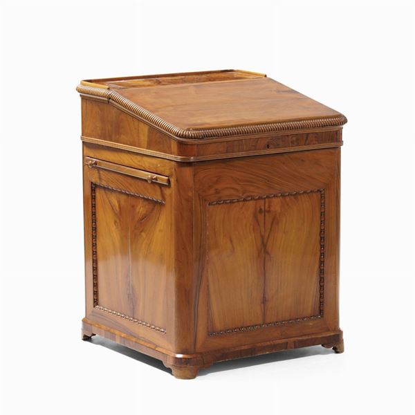 Scrittoio Davenport in legno. Inghilterra, XIX secolo