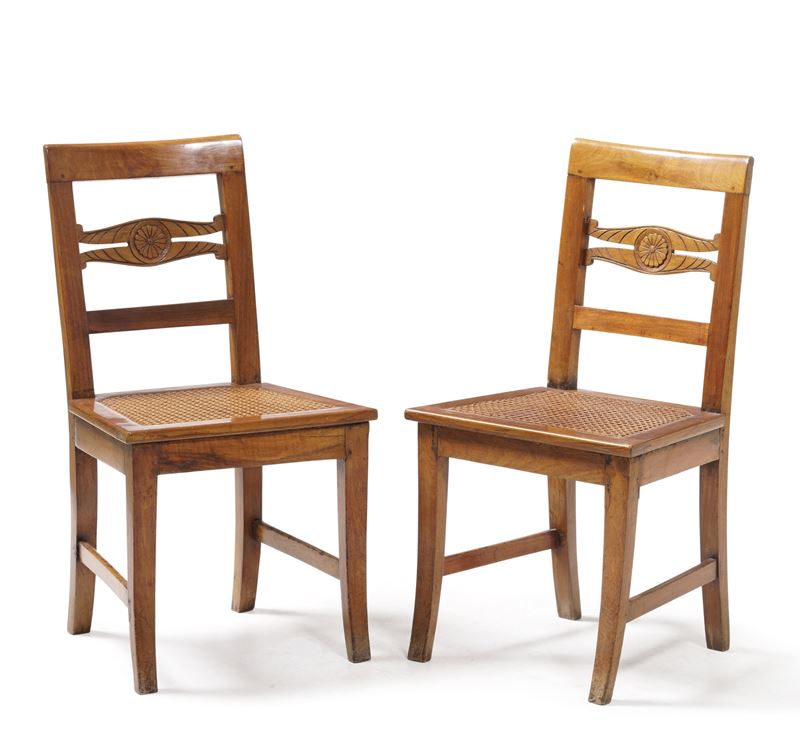 Coppia di sedie in legno intafgliato. XIX secolo  - Asta Antiquariato Luglio - Cambi Casa d'Aste