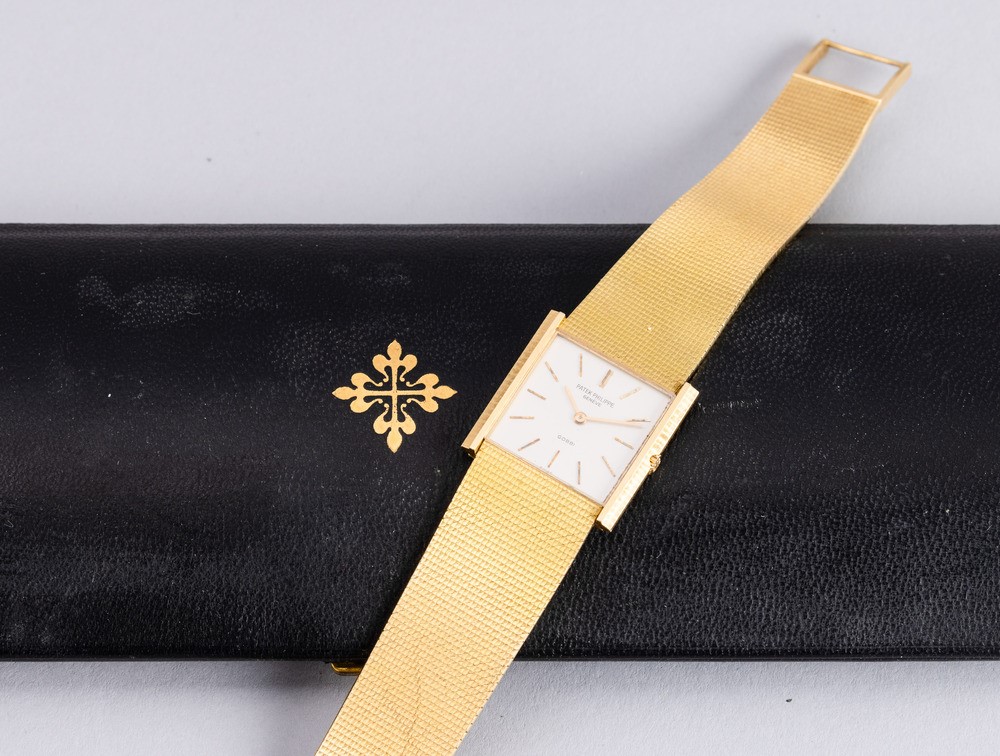 Patek Philippe - Essenziale ed Elegante Carrè Extraflat Ref 3494 in Oro Giallo 18k, Firmato Gobbi...