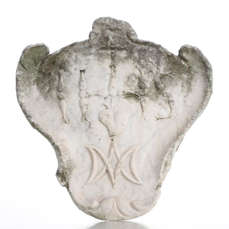 Stemma con cristogramma. XVIII secolo  - Auction Sculptures - Cambi Casa d'Aste