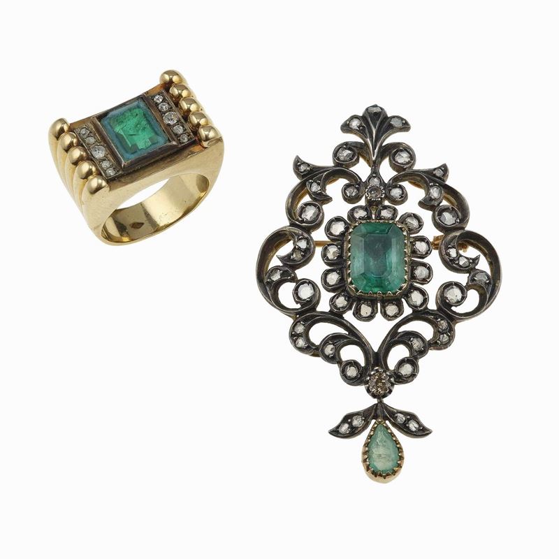 Spilla e anello con gemme verdi sintetiche e rosette di diamanti  - Asta Gioielli - Cambi Casa d'Aste