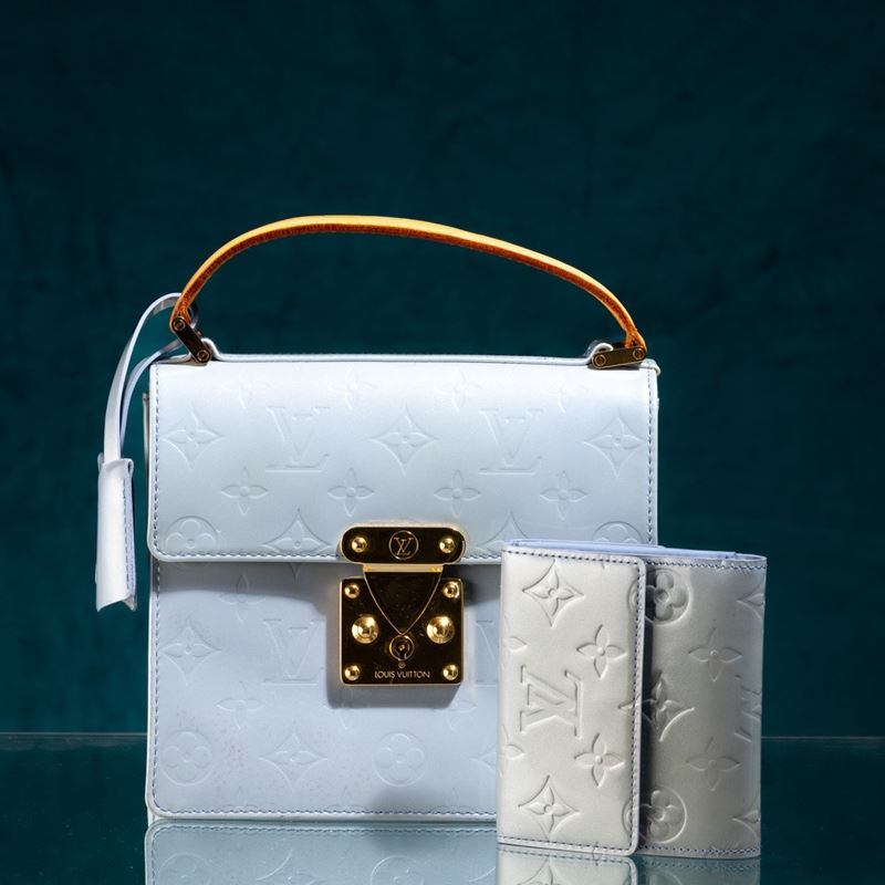 Sold at Auction: Louis Vuitton Vernis Spring Street
