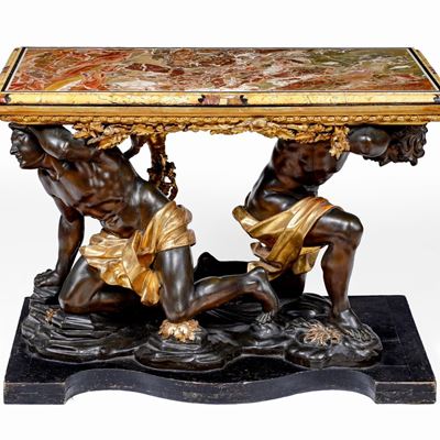 Importante Tavolo da Parata in Legno Intagliato, Dorato ed Ebanizzato. Arte Barocca Italiana, Sec...