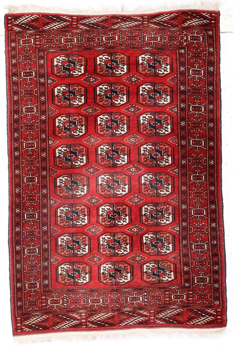 Tappeto Turkmeno, XX secolo  - Auction Carpets - Cambi Casa d'Aste