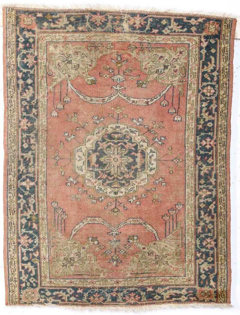 Tappeto Smirne, Anatolia XX secolo  - Auction Carpets - Cambi Casa d'Aste