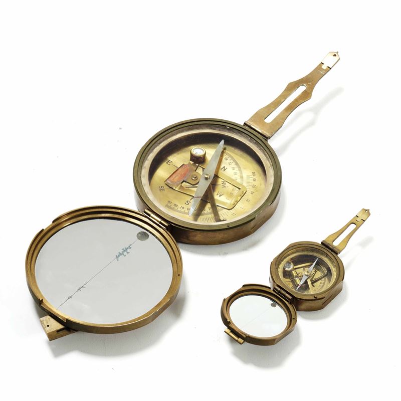 Due bussole diverse in ottone  - Auction Maritime Art - Cambi Casa d'Aste
