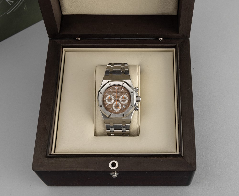 Audemars Piguet - Affascinante e Sportivo Royal Oak Chrono 26300 St in Acciaio con Quadrante Marr...