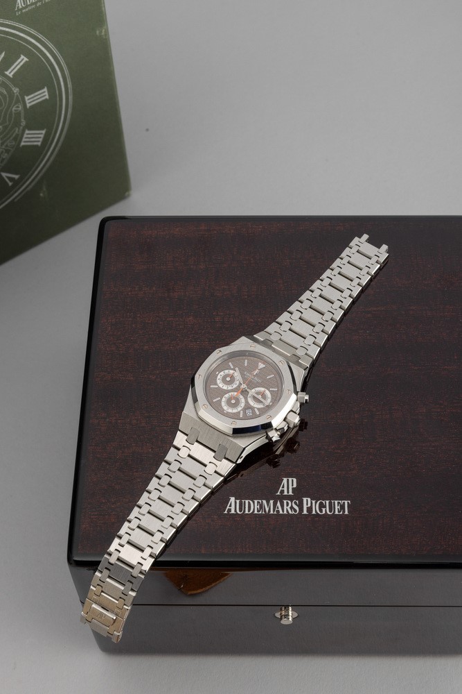 Audemars Piguet - Affascinante e Sportivo Royal Oak Chrono 26300 St in Acciaio con Quadrante Marr...