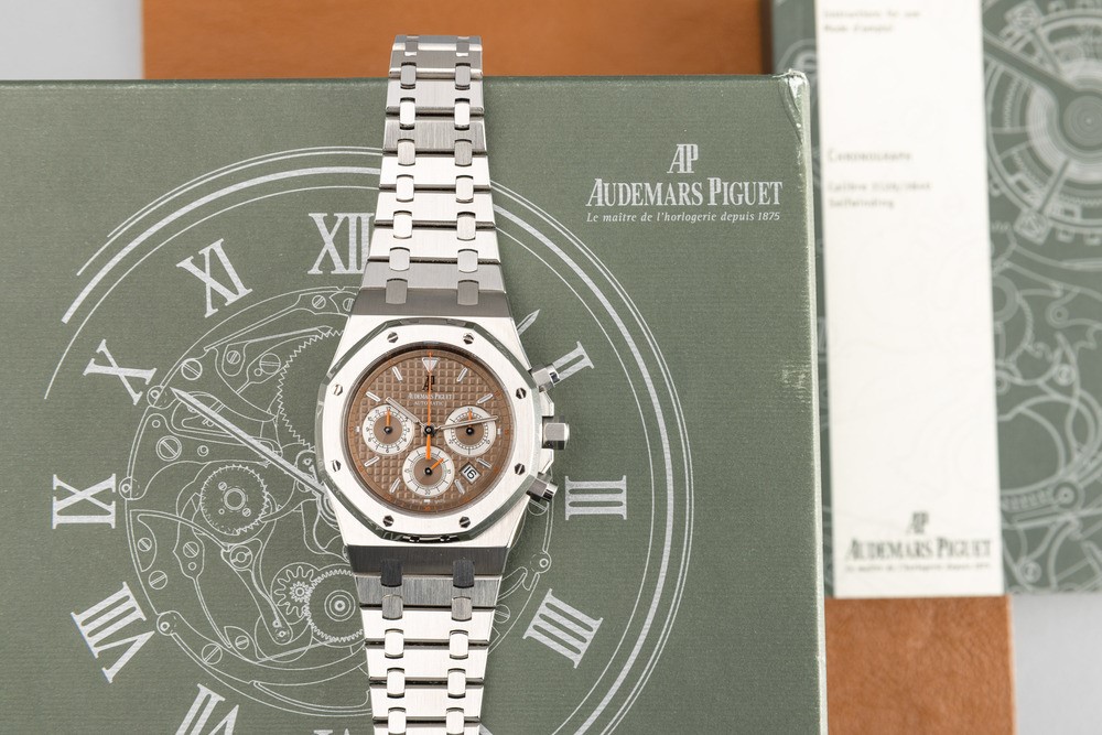 Audemars Piguet - Affascinante e Sportivo Royal Oak Chrono 26300 St in Acciaio con Quadrante Marr...