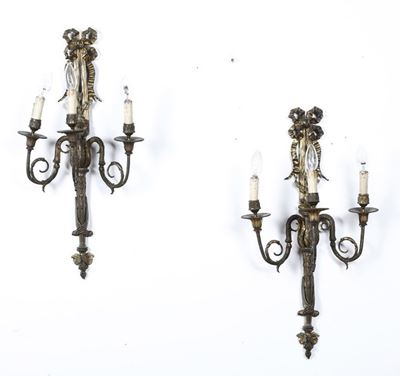 Coppia di Appliques in Bronzo Dorato a Tre Luci. XIX Secolo