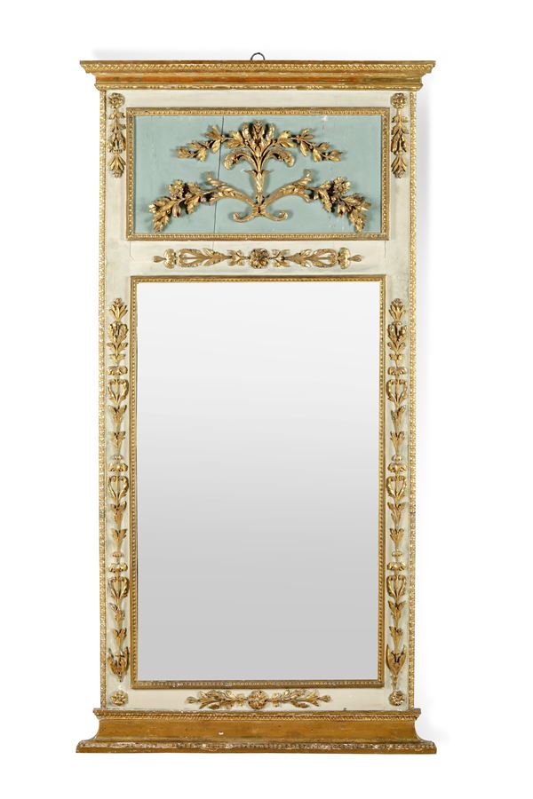Specchiera in legno intagliato, laccato e dorato. Genova XVIII-XIX secolo