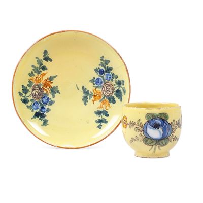 Una Tazza e un Piattino.francia, XVIII Secolo.
