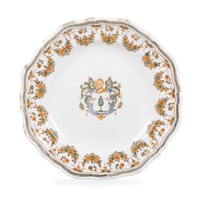 Piatto. Francia, Moustier, Manifattura Olérys e Laugier, 1739-1749 Circa.