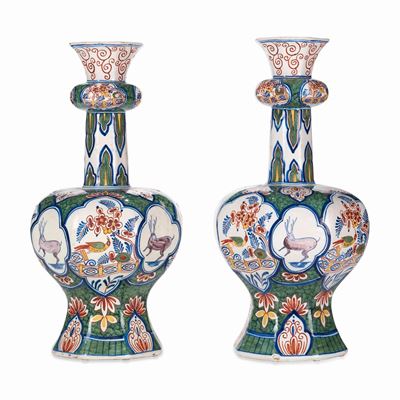 Coppia di Vasi Olanda, Manifattura di Delft, XIX Secolo