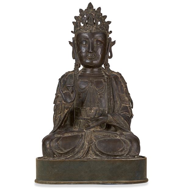 Figura di Buddha incoronato in bronzo, Cina, Dinastia Ming, XVII secolo