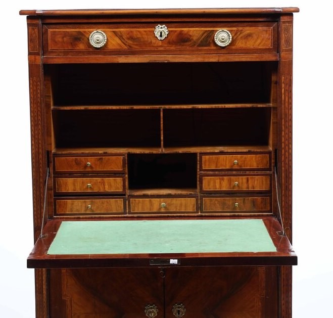 Secretaire in Legno Lastronato e Filettato. Fine XVIII Secolo