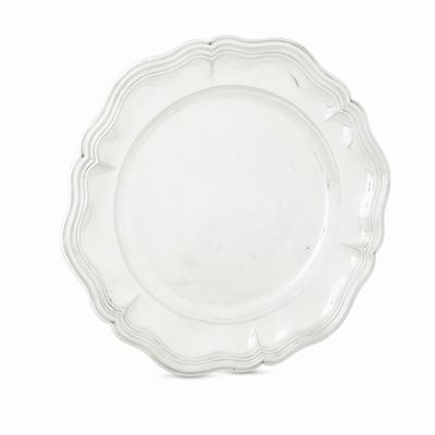 Piatto da Portata. Argenteria Italiana del XX-XXI Secolo