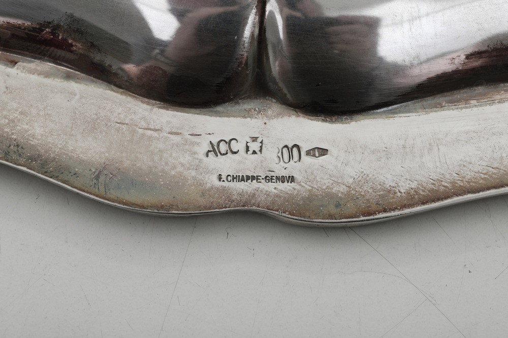 Piatto da Portata. Argenteria Italiana. Marchi con Fascio Littorio in Uso dal 1935 al 1945. Argen...