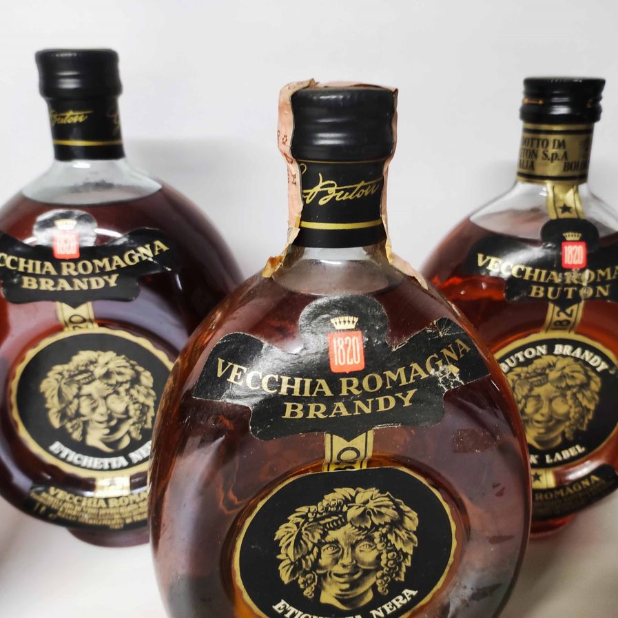 Vecchia Romagna Etichetta Nera, Brandy
