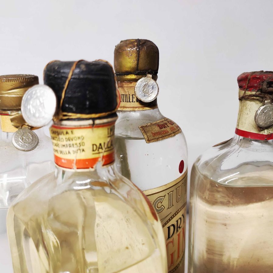 Stock, Martinazzi, Buton, Vlahov, Ciuti, Grant's, Sarti, Dry Gin