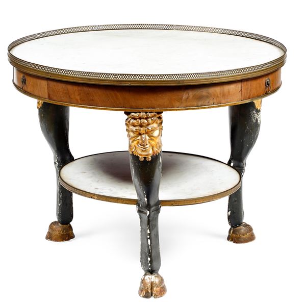 Tavolo da centro in legno, lastronato, legno intagliato, dorato ed ebanizzato, XIX secolo