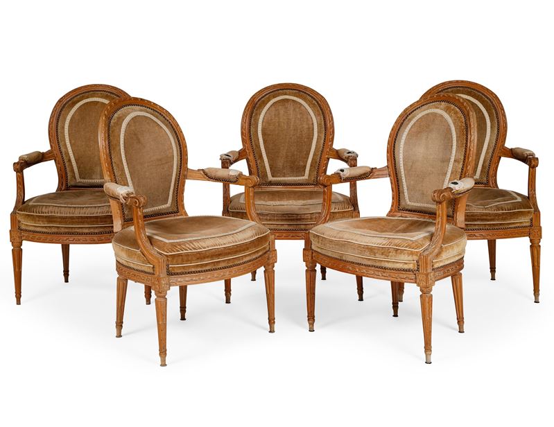 Cinque poltrone in legno intagliato. Francia XIX secolo  - Auction Italian Mansions - Cambi Casa d'Aste