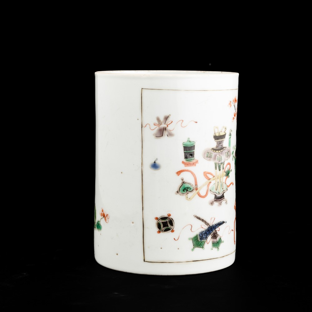 Cina (Dinastia Qing), Portapennelli in porcellana con decoro doucai «wénfáng sìbǎo», epoca Kangxi...