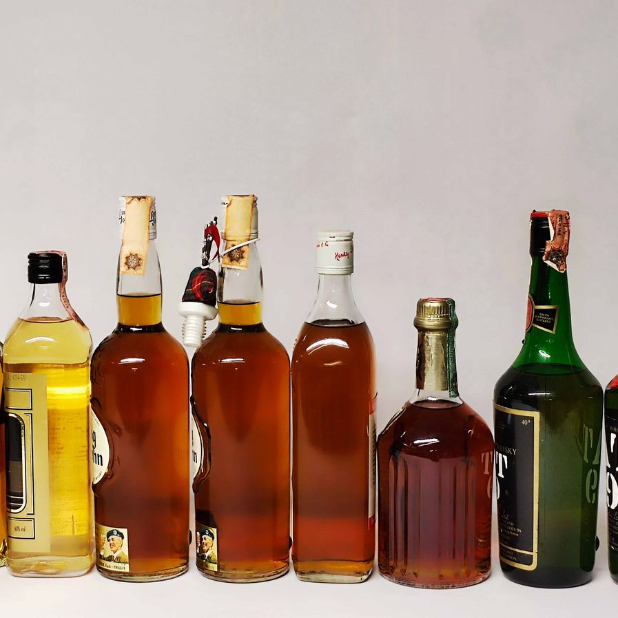 Antiquary, Lack-land, Long John, Hankey, Chivas Imperial, Vat 63, Scoth Whisky