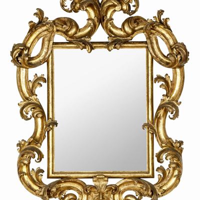 Specchiera in Legno Intagliato e Dorato. XVII-XVIII Secolo